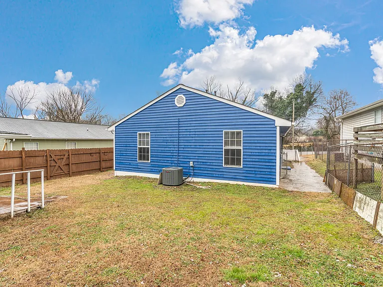 2603 Louise Ave — Photo 21