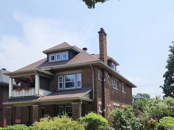 2nd image of 380 1st Ave