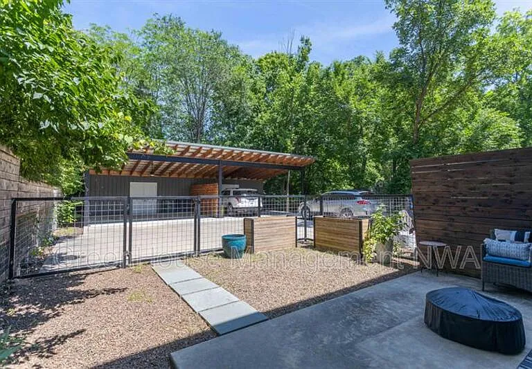 808 S Locust Ave #808LOC — Photo 6