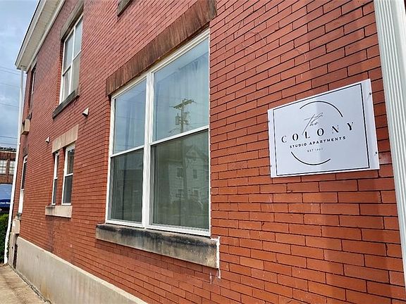 2nd image of 221 N Washington St