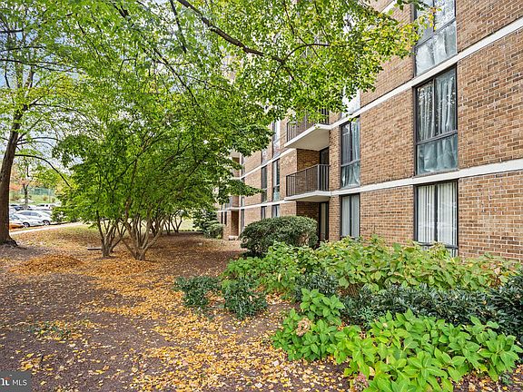 5th image of 2300 Pimmit Dr APT 116