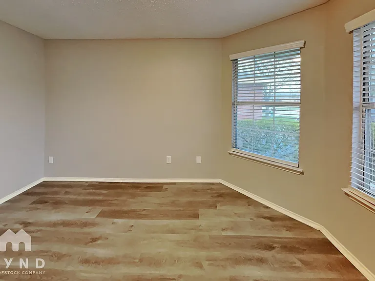1120 Singletree Dr — Photo 16