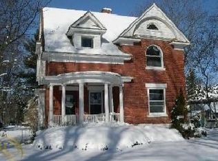 213 N Howard Ave, Croswell, MI 48422