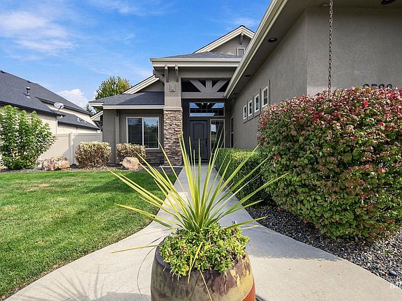 3rd image of 2598 E Granadillo Dr