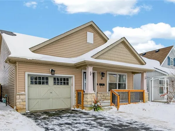 9 Chicory Cres, Saint Catharines, ON L2R 0A6