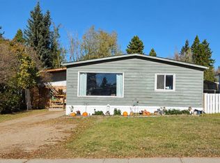 74 S North Star Dr, Sylvan Lake, AB T4S 1J4