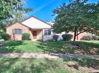 281 Bedford Glen Ln, Cincinnati, OH 45246
