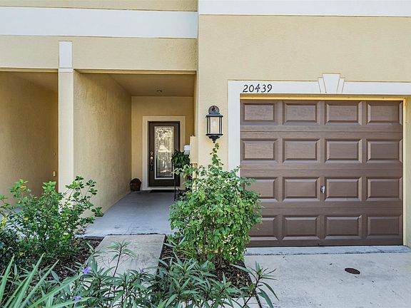 4th image of 20439R Berrywood Ln
