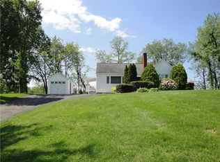 143 Crossridge Rd, Charleroi, PA 15022