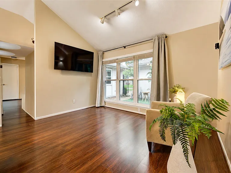 7023 Brockington Dr — Photo 13