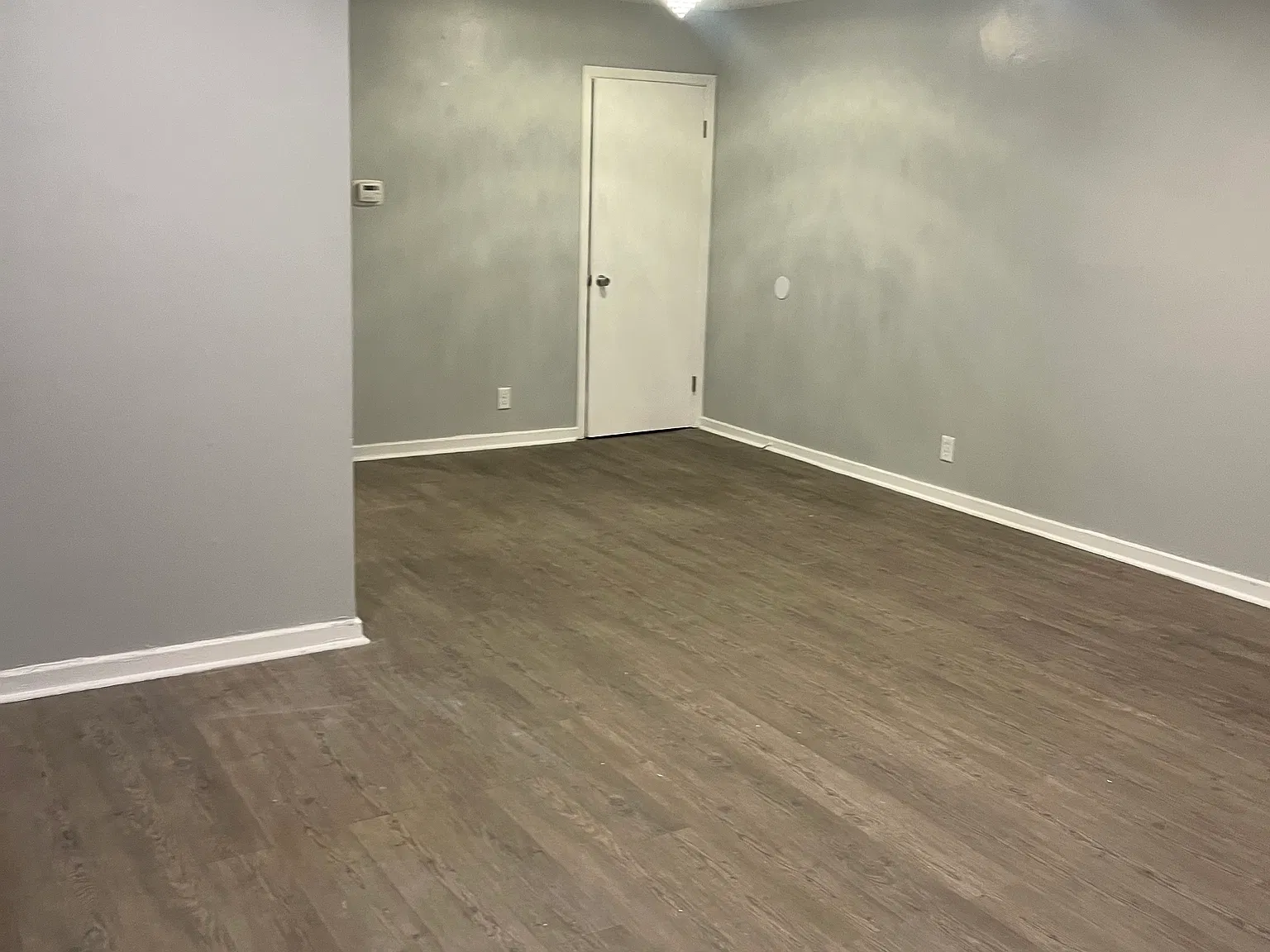 2 bed, 930 sqft, $1,150 — Photo 2