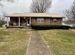 1230 N Main St, Sweetwater, TN 37874