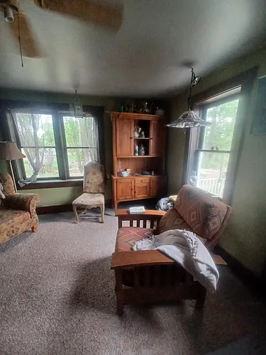 303 N 200 W Photo 1