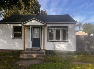 410 Harlem Rd, Machesney Park, IL 61115