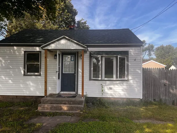 410 Harlem Rd, Machesney Park, IL 61115