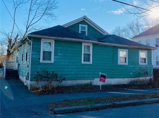 72 Charles St, Bristol, RI 02809