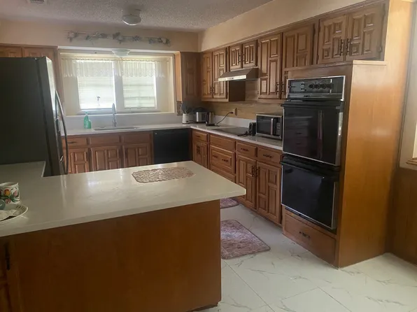 2738 Belmeade Dr, Carrollton, TX 75006