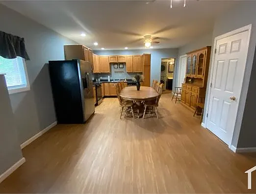 931 Kishwaukee St #2 — Photo 11