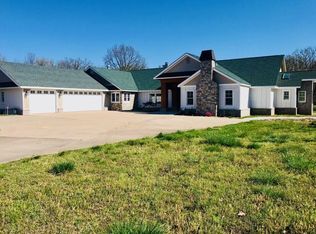 4050 Berry Hill Ln, Joplin, MO 64804