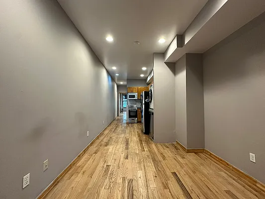 Rented by Coroi Corp | media 3