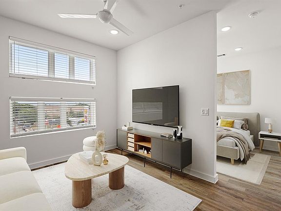 2nd image of 6324 N Lamar Blvd #206