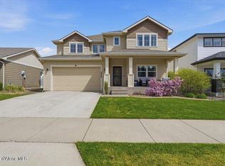6986 N Cornwall St, Coeur D Alene, ID 83815