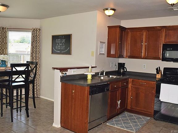 3rd image of 20200 E 44th St S