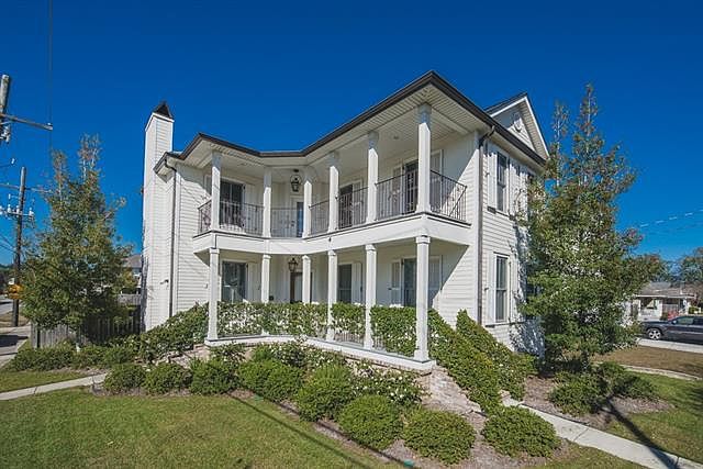 1st image of 622 Rosewood Dr