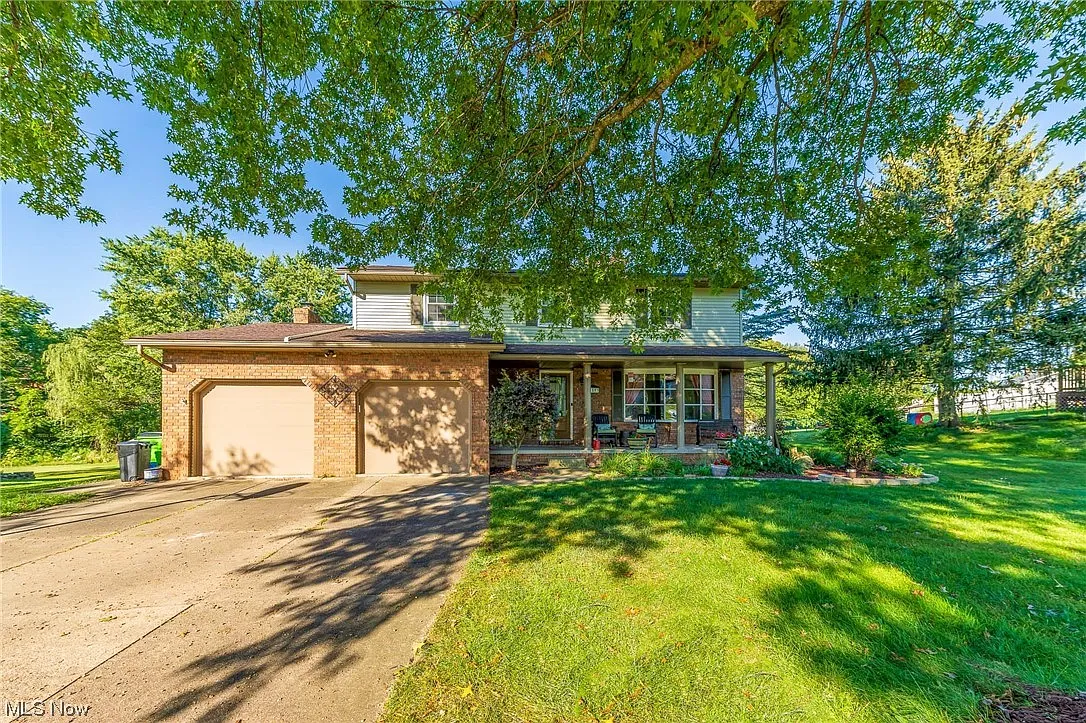 13593 Nutmeg Cir NW photo 1