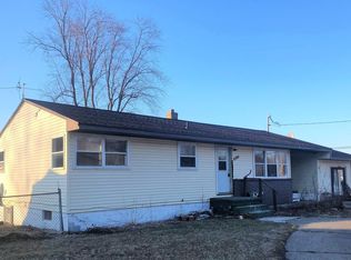 2782 S Michigan Rd, Eaton Rapids, MI 48827