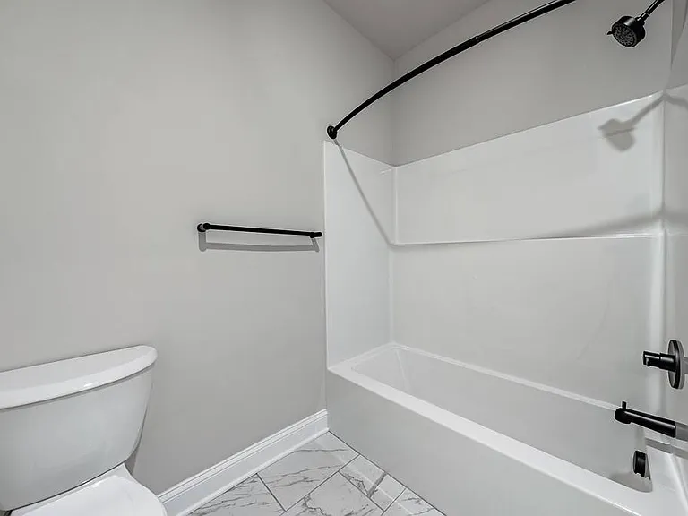 30 Excelsior Ave #FLAT — Photo 12