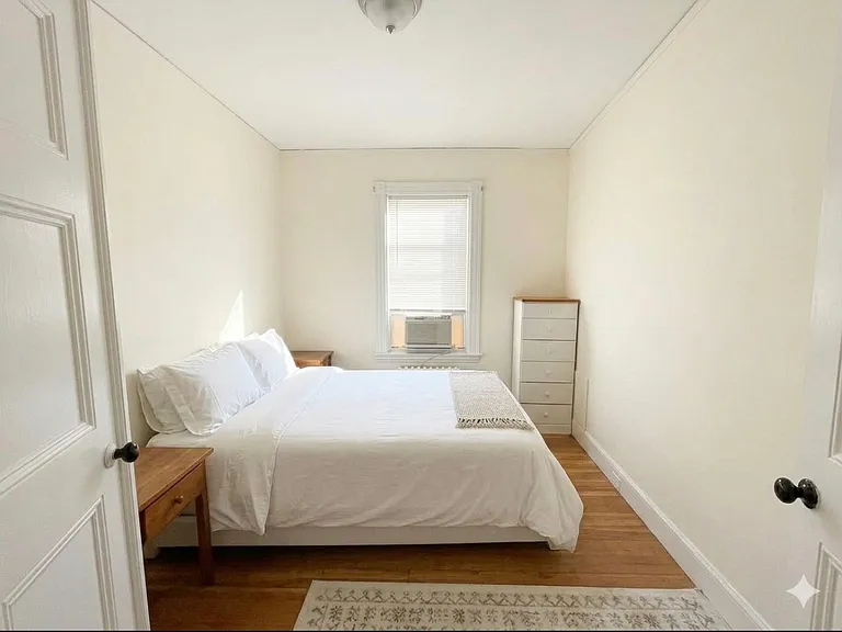 75 Elmira St — Photo 1