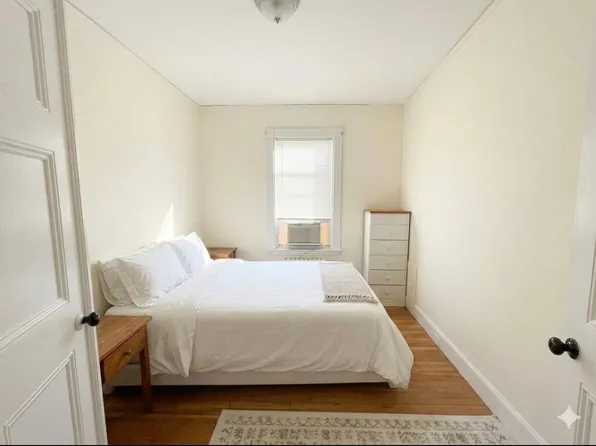 75 Elmira St, Brighton, MA 02135
