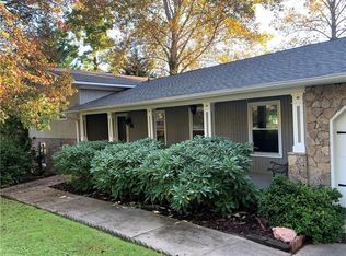 322 Hillandale Rd, Seneca, SC 29672