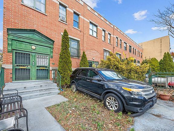2nd image of 161 Sumpter St #1-2