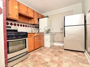 818 Bradhurst Rd #2, Baltimore, MD 21212