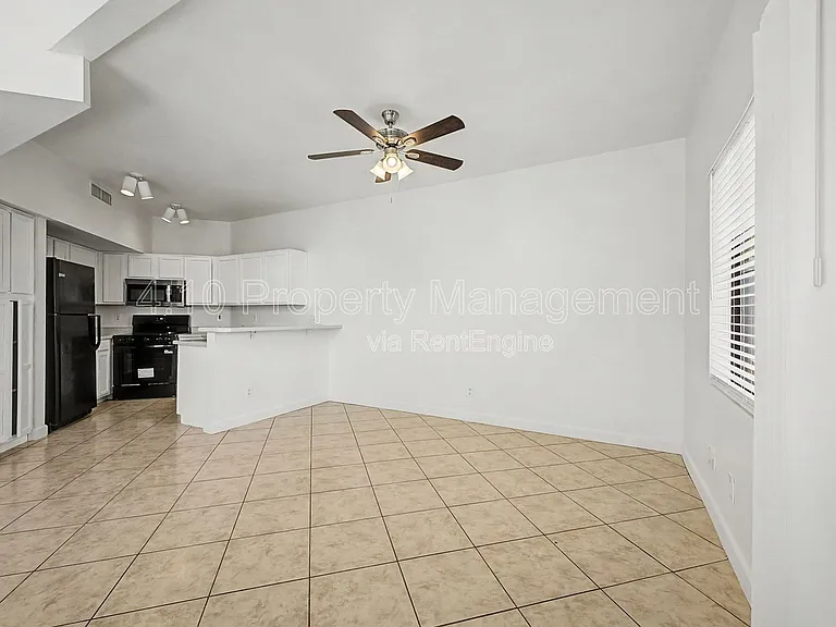 280 S Elizabeth Way #37 — Photo 5