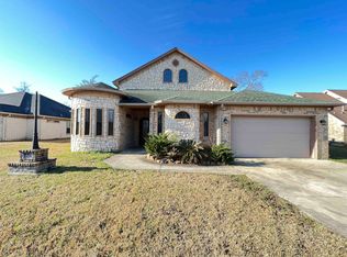 6030 Queens Ct, Orange, TX 77630