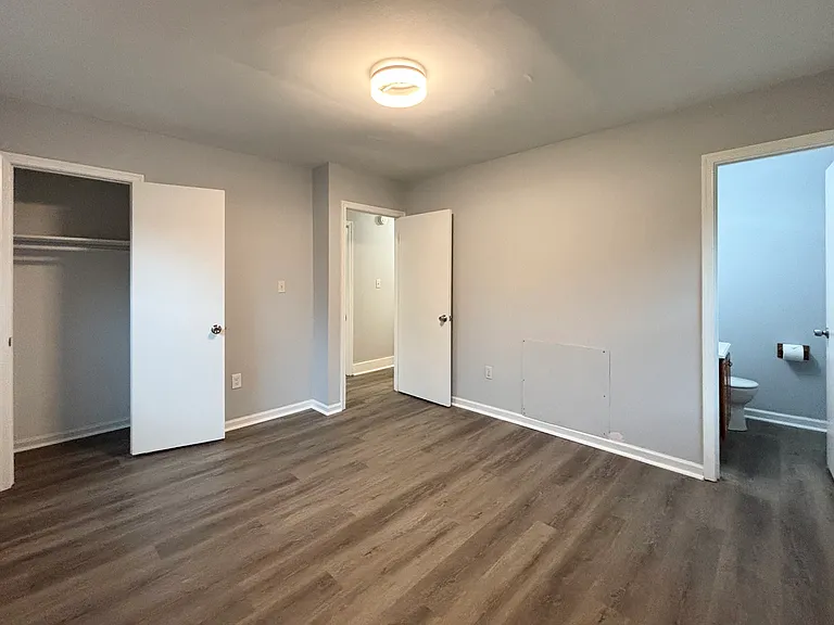 1226 Montgomery Ave — Photo 13