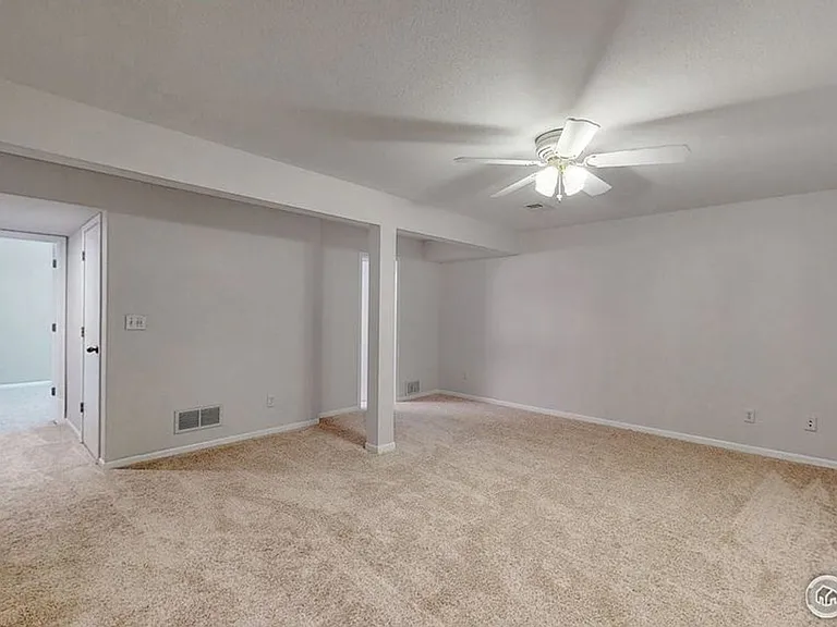 2900 Ross Dr #L35 — Photo 24