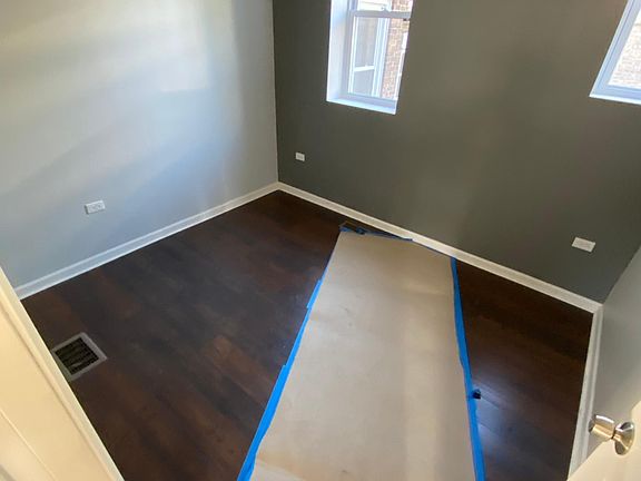 5th image of 1547 Oak Park Ave #1R
