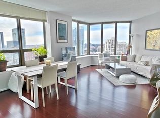400 N Lasalle St #2810, Chicago, IL 60614