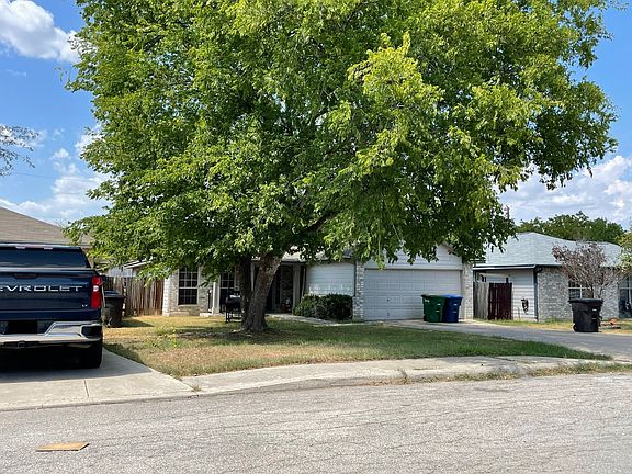 3rd image of 313 La Garde St