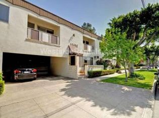 12160 Montana Ave APT 8, Los Angeles, CA 90049