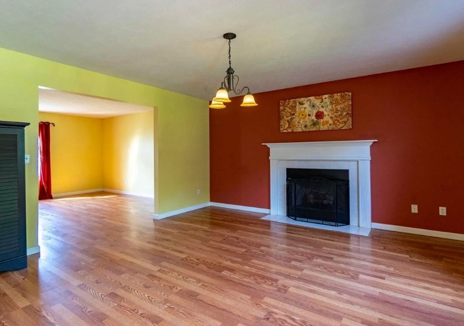 Charming 4BR House in Dunlap — Photo 2
