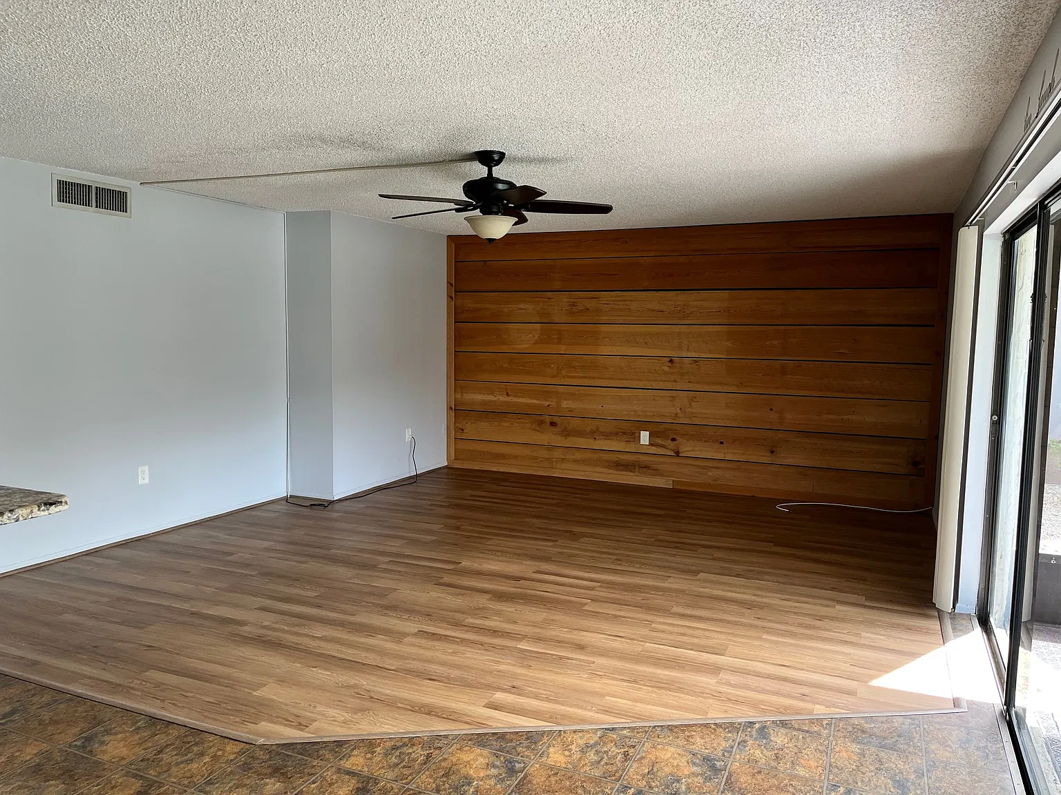 2 bed, 1100 sqft, $1,950 — Photo 4