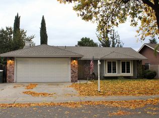 924 Deer Park Dr, Modesto, CA 95358