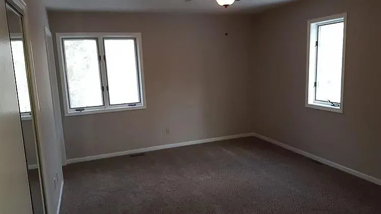 501 Dustin Dr — Photo 14
