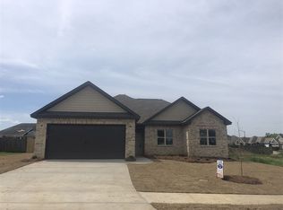 113 Gray Fox Xing, Bonaire, GA 31005