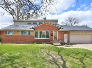 24331 Hill Ave, Warren, MI 48091